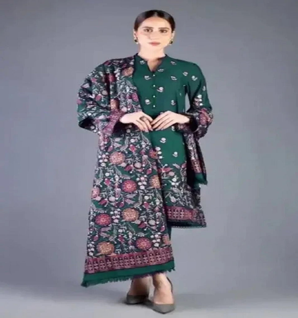Bareeze FCC-192 Mongia Embroidered Dhanak Three Piece Winter Collection